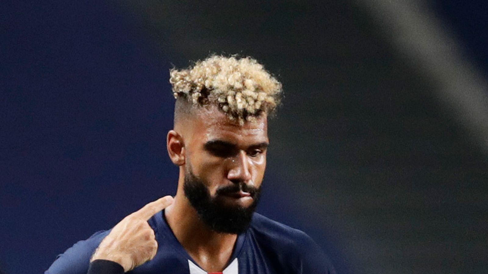 
                <strong>Eric Maxim Choupo-Moting</strong><br>
                Mit seinem späten Tor gegen Bergamo brachte er PSG erst ins Finale. Auch diesmal kriegt er kurz vor Schluss noch eine Chance, diesmal trifft er den Ball aber nicht. ran-Note: 3,5
              