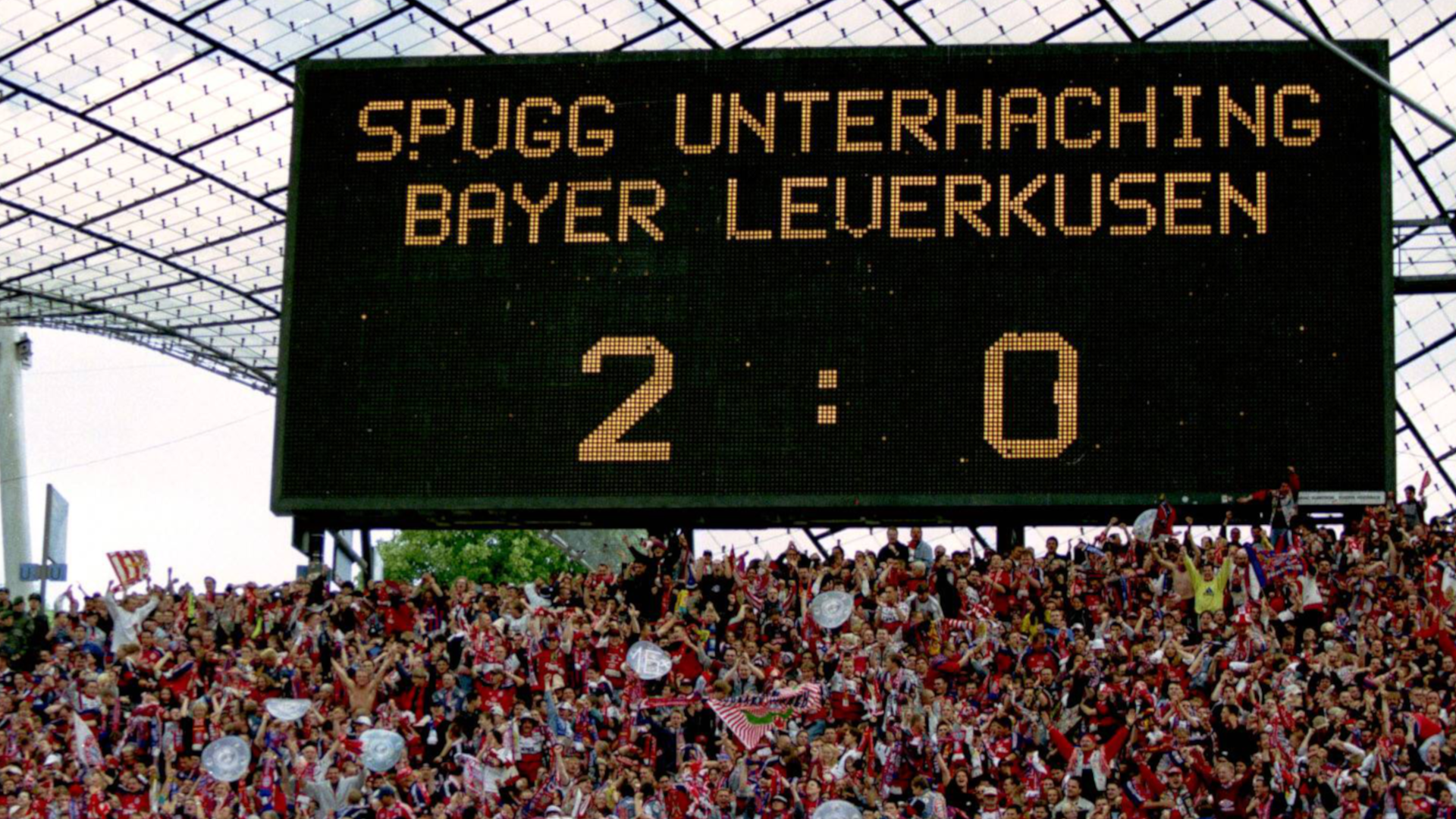 
                <strong>Unterhaching in der Fußball-Bundesliga</strong><br>
                Einige Dinge ändern sich wohl nie. Der amtierende Fußball-Meister hieß FC Bayern München. In der Bundesliga spielten vor 21 Jahren noch Vereine wie die SpVgg Unterhaching, 1860 München oder der Hamburger SV. 
              