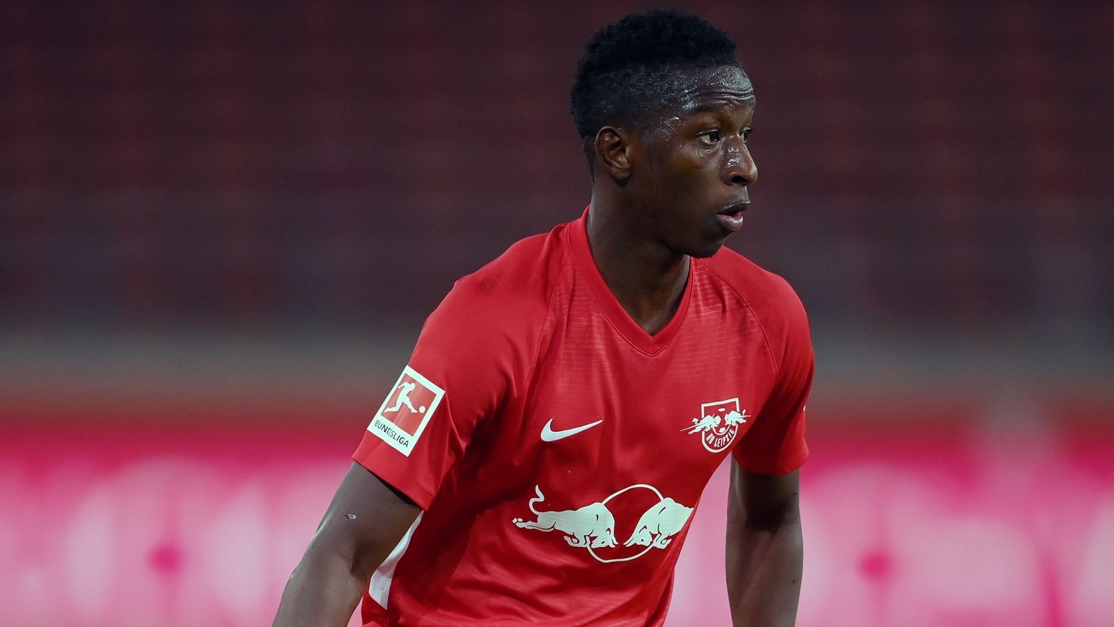 
                <strong>Amadou Haidara</strong><br>
                Kommt eine Viertelstunde vor dem Ende und leitet den Ausgleich mit einem herausragenden Steilpass ein. Beim 2:3 aber nicht gut im Zweikampf. Keine Bewertung
              