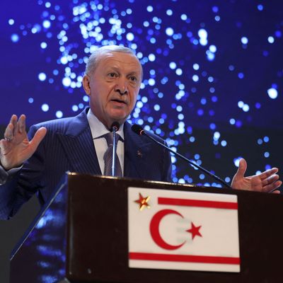 Der türkische Präsident Tayyip Erdogan während der Eröffnungszeremonie zum 51. Jahrestag der Teilung Zyperns im türkisch kontrollierten Teil von Nikosia.