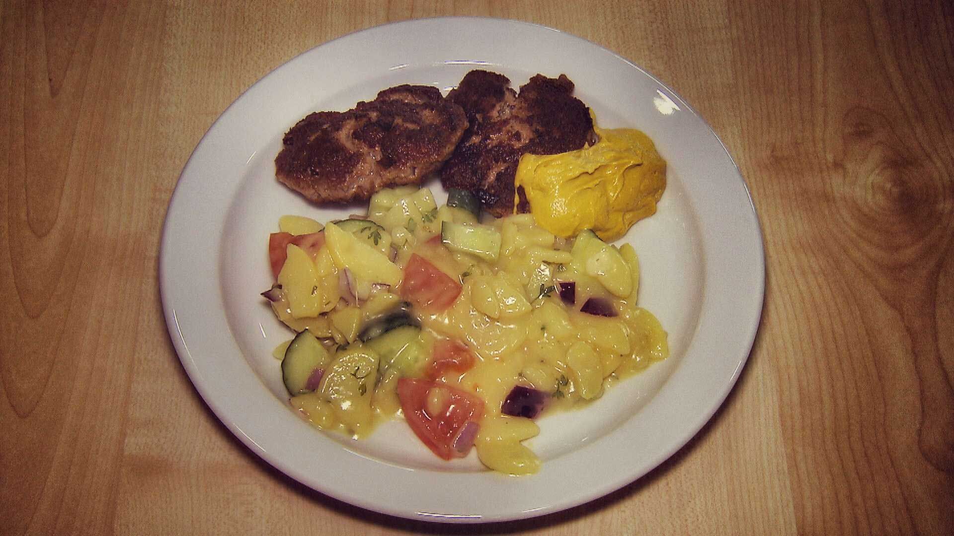 Frikadellen mit Kartoffelsalat