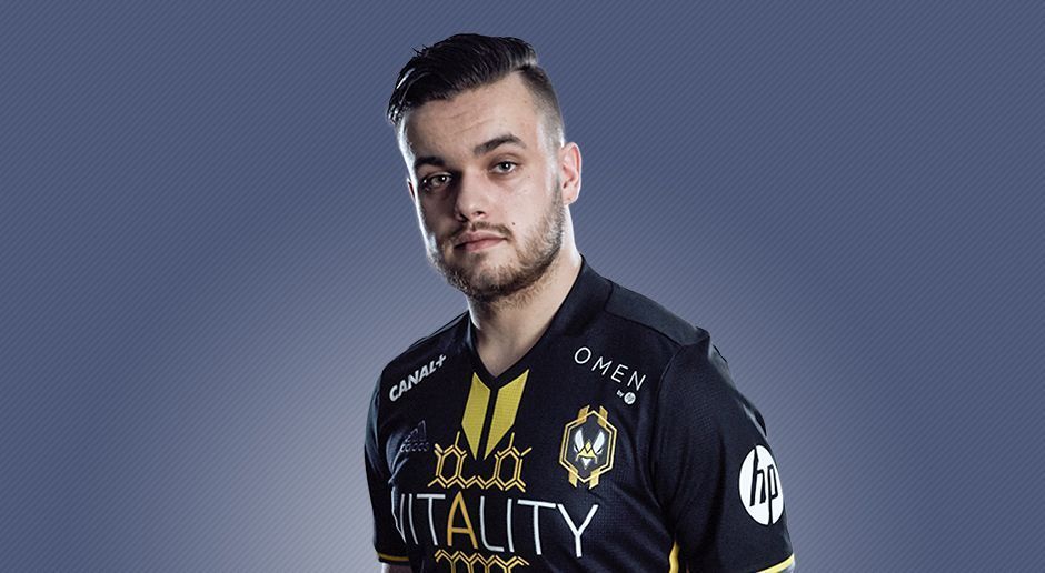 
                <strong>Corentin "Vitality RocKy" Chevrey (Frankreich)</strong><br>
                "Vitality RocKy" darf sich zum Favoritenkreis in London zählen. Es wäre nicht sein erster Titel in diesem Jahr: Der Franzose belegte beim FUT Champions Finale den ersten Platz.
              