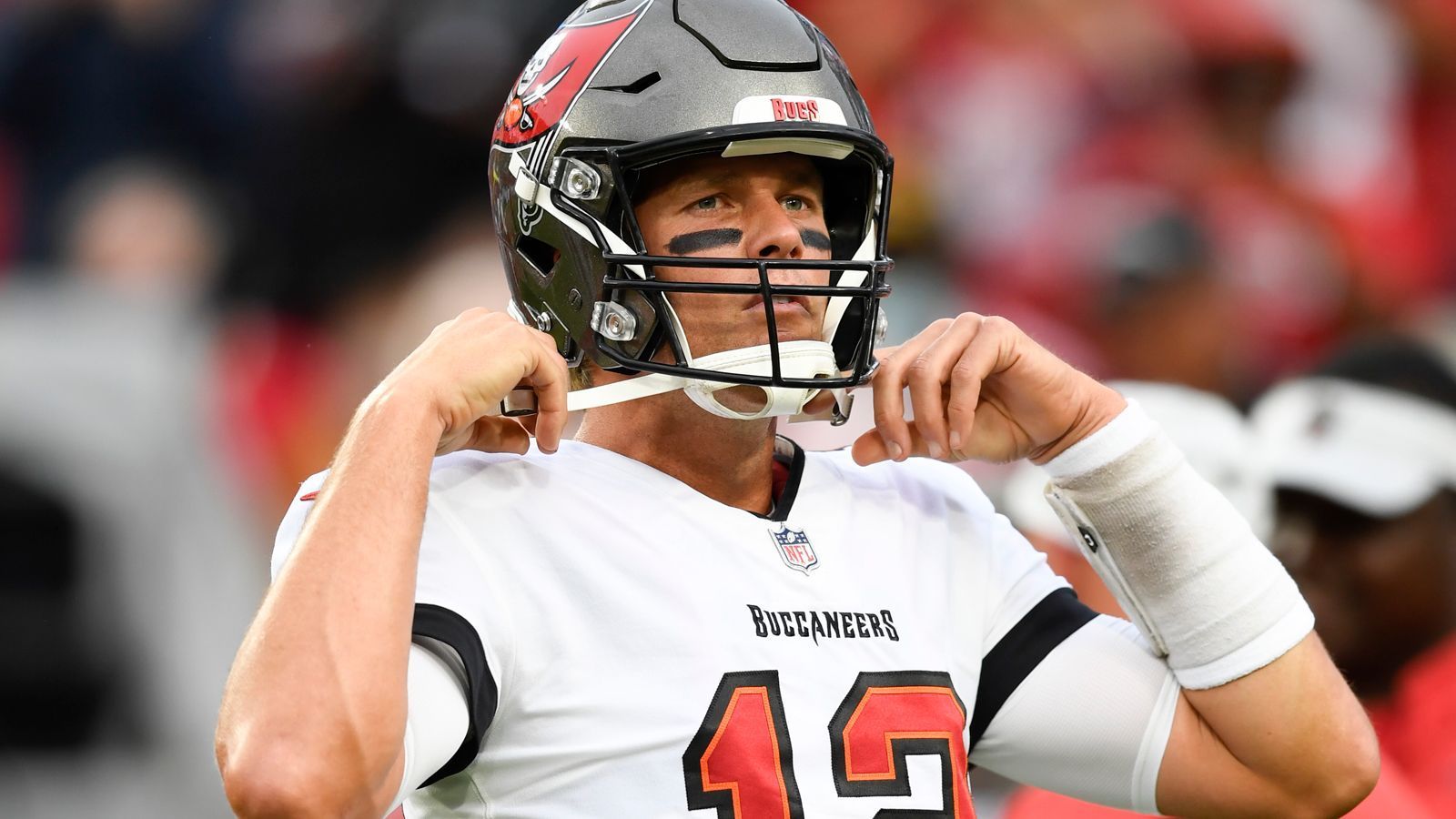
                <strong>Platz 7: Tom Brady</strong><br>
                QuarterbackTampa Bay Buccaneers
              