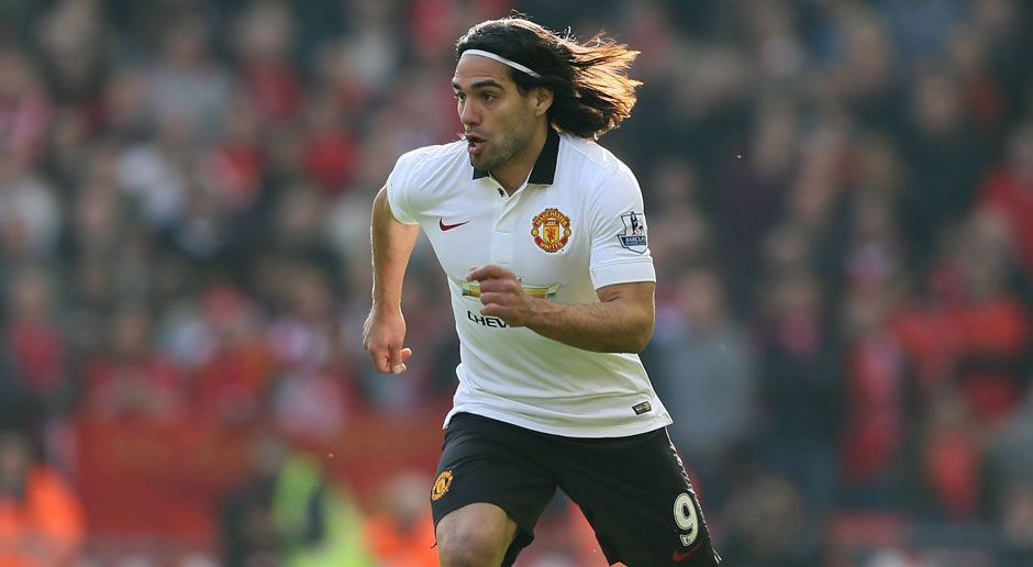 
                <strong>Radamel Falcao: 7,6 Millionen Euro Leihgebühr (Sommer 2014)</strong><br>
                Am Deadline Day im Sommer 2014 gelang United ein vermeintlicher Transfercoup: Die Engländer liehen Knipser Radamel Falcao vom AS Monaco aus und sicherten sich eine Kaufoption für rund 50 Millionen Euro. Doch eine feste Verpflichtung kam nie Frage, Falcao enttäuschte auf ganzer Linie und erzielte nur vier Toren in 29 Einsätzen. Nach nur einer Saison kehrte er nach Monaco zurück und der Torjäger konnte dort wieder längst verloren geglaubte Qualitäten zeigen.  
              