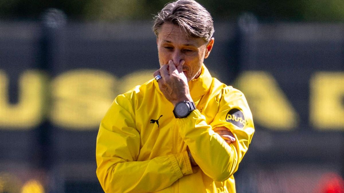 24.08.2025: Fußball:Öffentliches Training on Borussia Dortmund. Trainer Niko Kovac (Borussia Dortmund) boebachtet das Training. *** 24 08 2025 Football Public training session on Borussia Dortmund ...