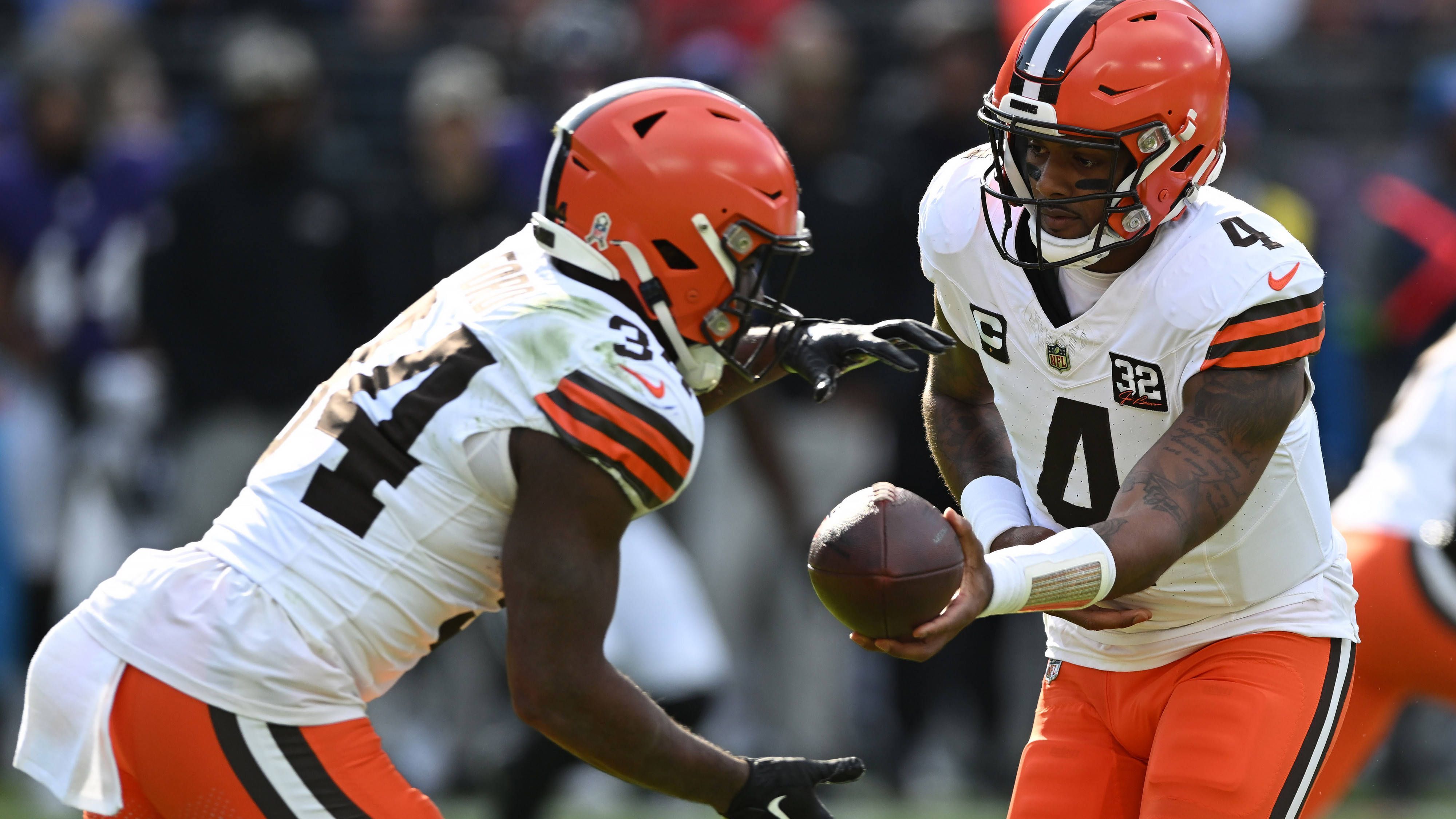 <strong>Cleveland Browns</strong><br>Offense:<br>Passing Yards - 185,3&nbsp;pro Spiel<br>Rushing Yards - 147,9&nbsp;pro Spiel<br>Overall Yards - 333,2&nbsp;pro Spiel<br>Punkte - 23,8&nbsp;pro Spiel<br>Defense:<br>Passing Yards - 151,1&nbsp;pro Spiel<br>Rushing Yards - 91,6&nbsp;pro Spiel<br>Overall Yards - 242,7&nbsp;pro Spiel<br>Punkte - 18,9 pro Spiel