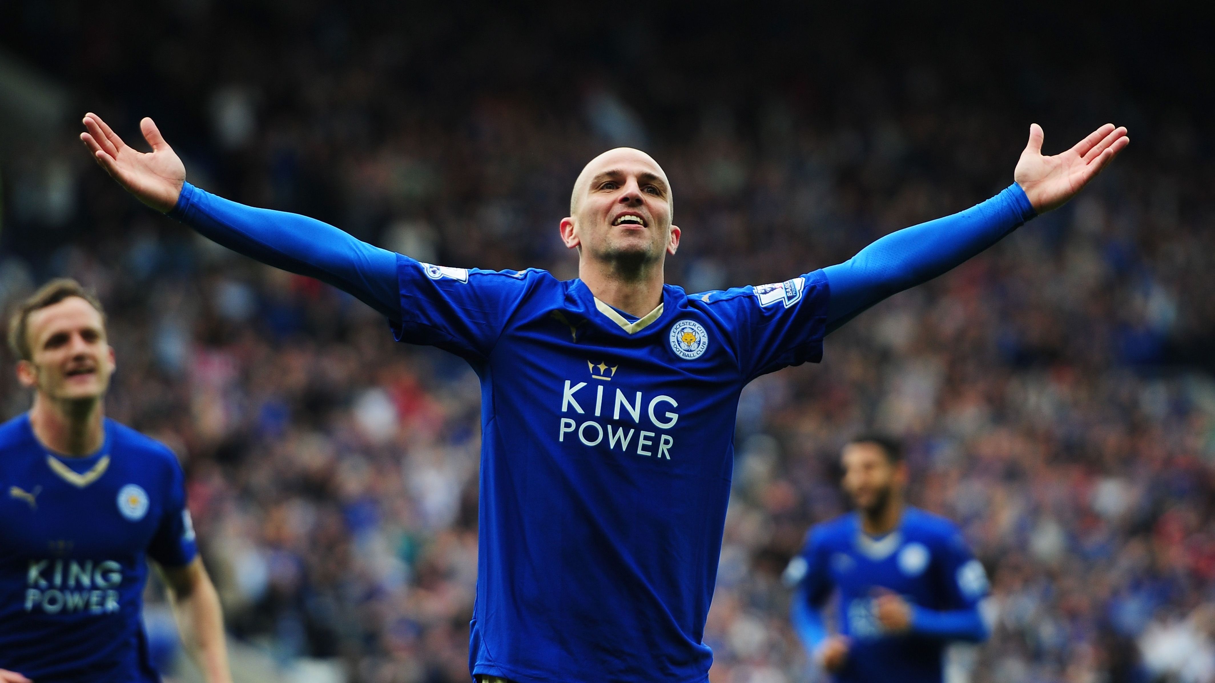 <strong>Esteban Cambiasso (Leicester City)</strong><br>Ein weiterer Champions-League-Sieger von 2010 fand vier Jahre später ebenfalls den Weg in Englands Elite-Klasse. Esteban Cambiasso unterschrieb 2014 beim damaligen Aufsteiger Leicester City. Der Argentinier verließ die "Foxes" bereits nach einem Jahr und war somit nicht Teil der historischen Meistermannschaft um Ryad Mahrez, Jamie Vardy und N'Golo Kante von 2016.