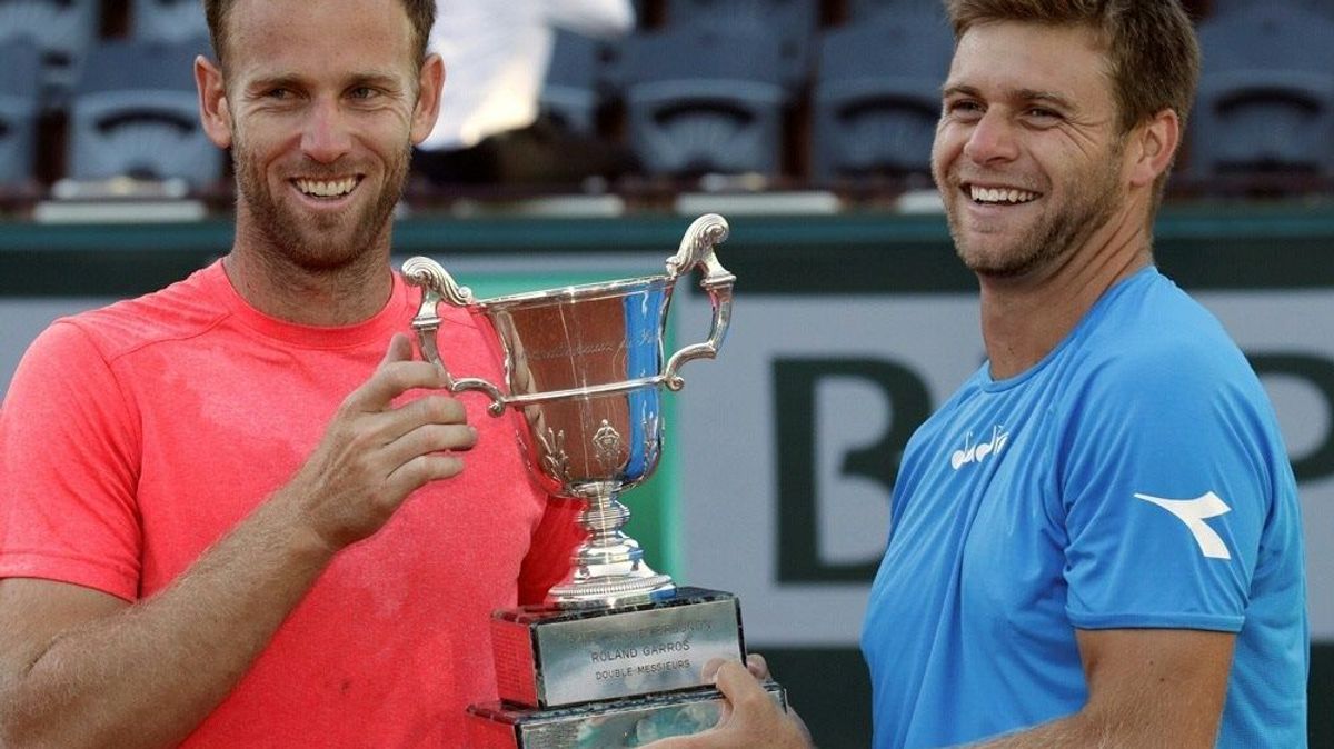 Harrison (r.) und Venus feiern French-Open-Erfolg
