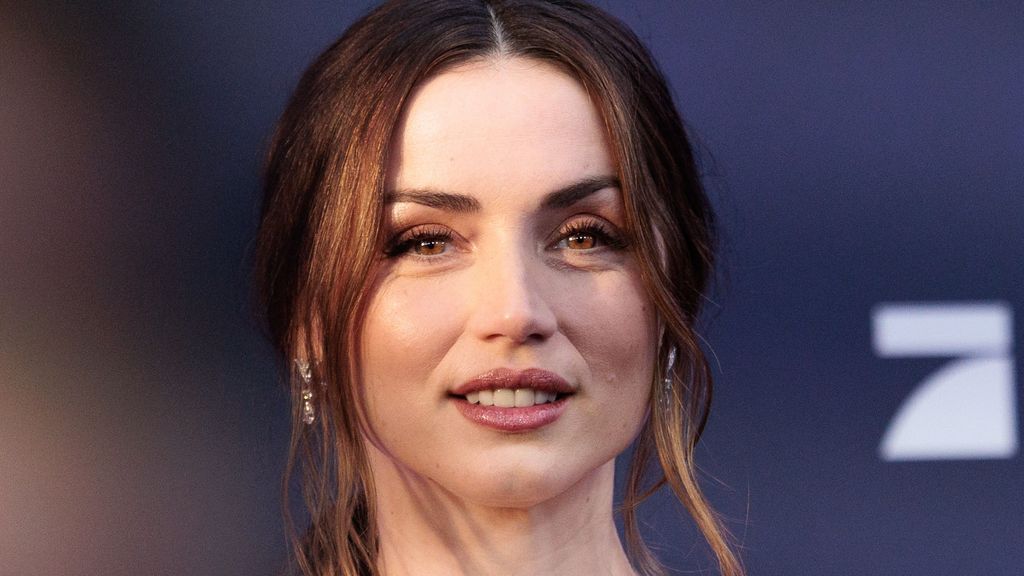 Ana de Armas zu Gast im "SAT.1-Frühstücksfernsehen": Ihr Leben als Nomadin und "Ballerina"