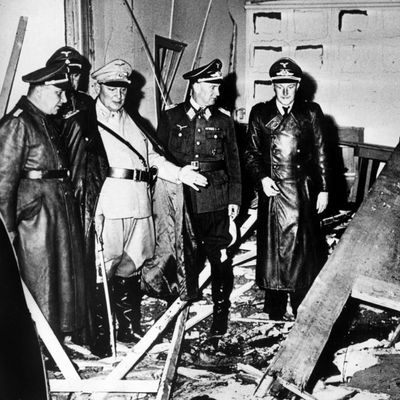 Im Haus der früheren Nazi-Größe Göring auf der Wolfsschanze in Polen sind mehrere Skelette gefunden worden.