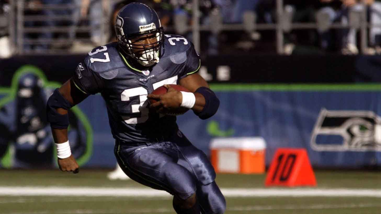 
                <strong>Seattle Seahawks: Shaun Alexander </strong><br>
                9.429 Yards bei 2.176 Runs - 100 Touchdowns
              