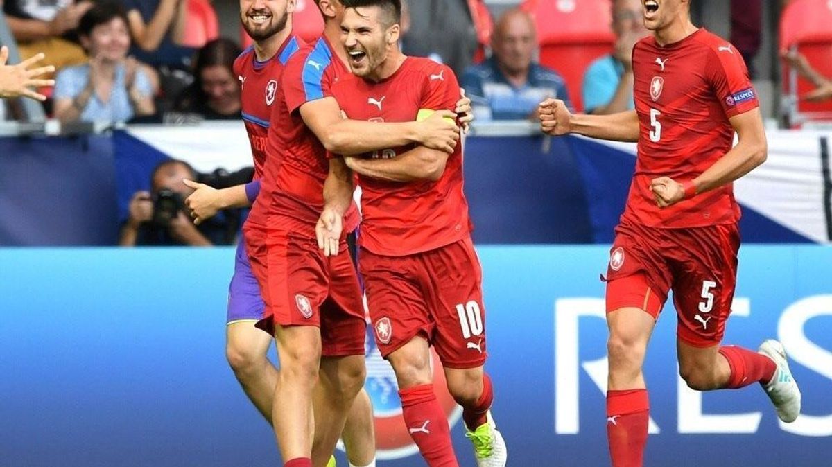 Tschechien bejubelt 3:1-Sieg gegen Italien
