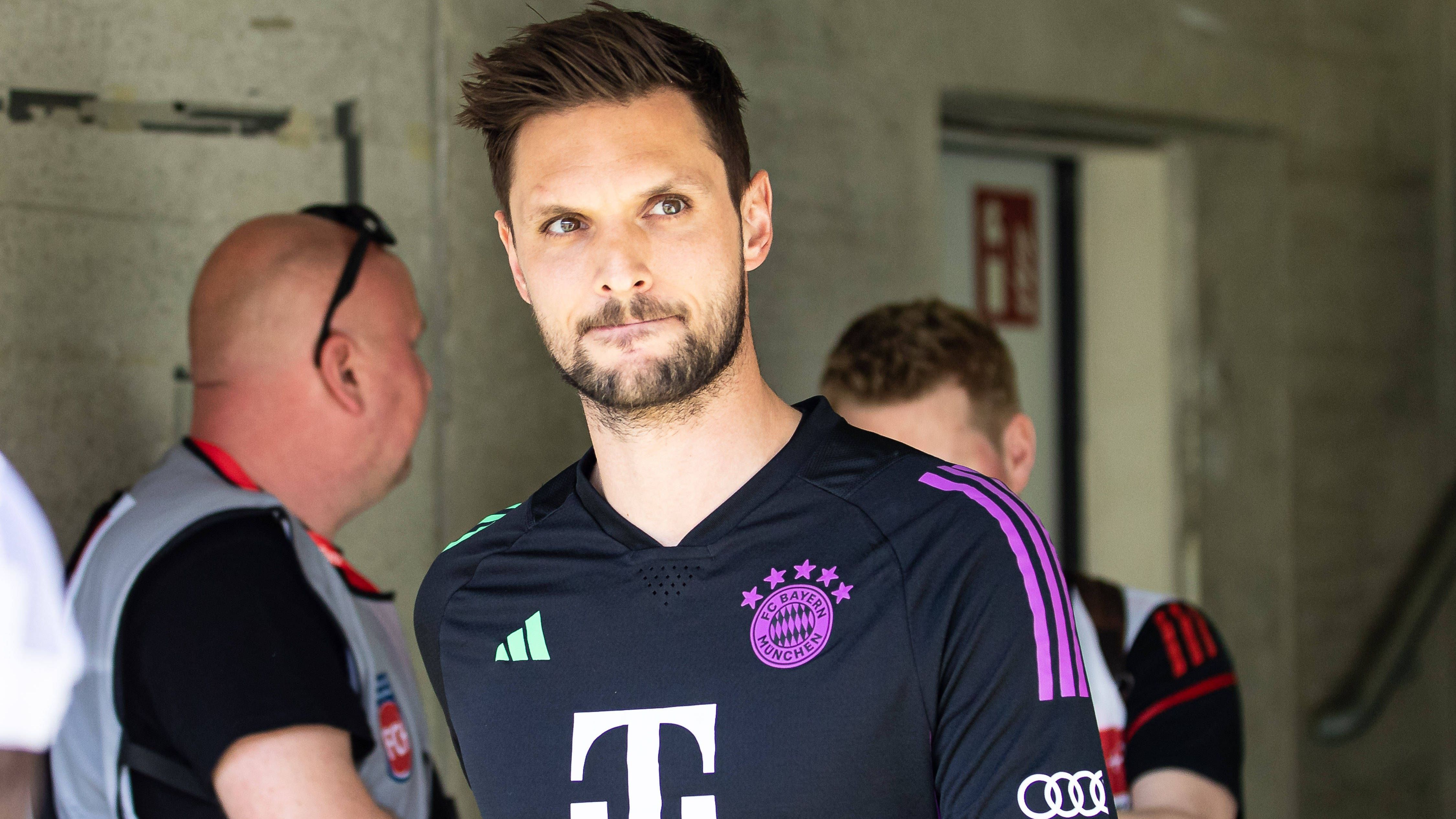 <strong>Sven Ulreich (10 Tage verletzt, 3 verpasste Spiele)</strong><br>Auch der eigentlich zweite Torhüter des FC Bayern kam nicht ohne Blessuren durch die Saison. Zweimal war Ulreich dabei krank, einmal musste er aufgrund einer Kapselverletzung vier Tage pausieren. Kleinere Wehwehchen, die trotzdem die Krankentage des Bayern-Lazaretts in die Höhe treiben.