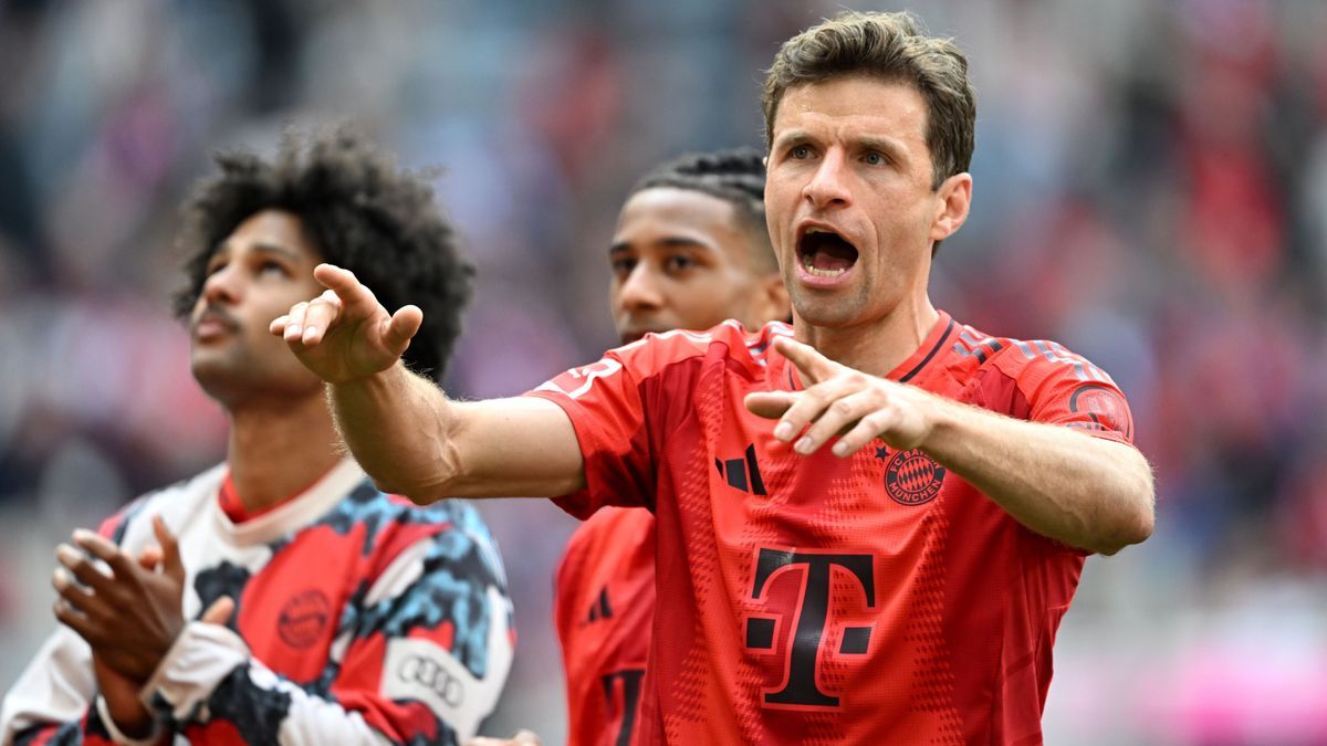 FC Bayern München v 1. FSV Mainz 05 - Bundesliga