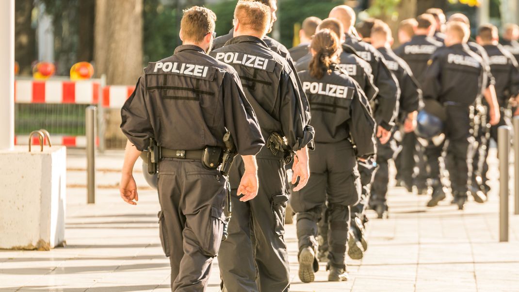 Polizist:innen in Hessen