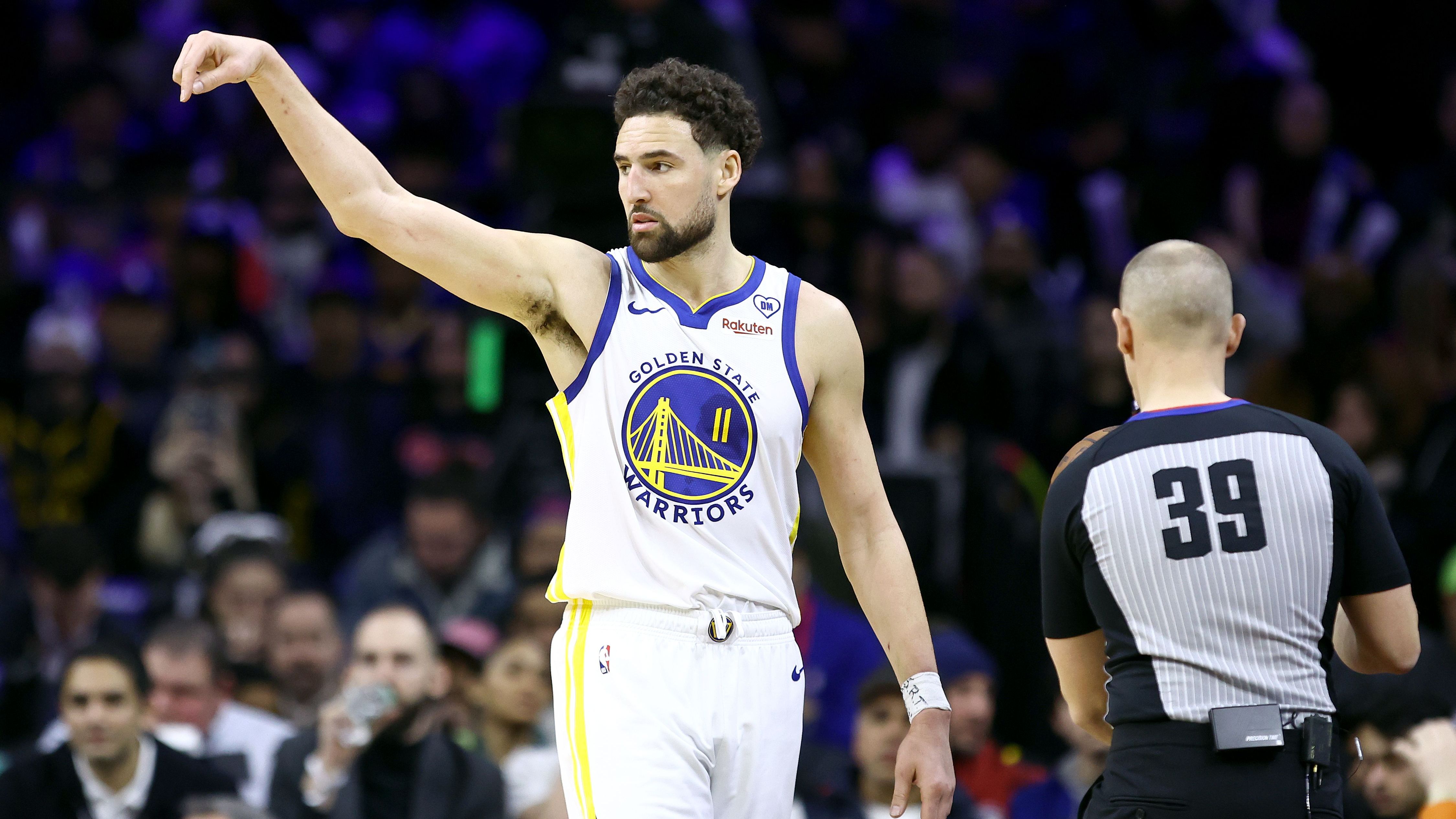 <strong>16. Golden State Warriors (zuvor Rang 20, 27:26) </strong><br>Viel los rund um die Warriors. Golden State ist weiterhin mitten in ihrer besten Saisonphase. Auch deshalb kommt die Pause nicht gerade gelegen. Sechs der letzten sieben Spiele wurden gewonnen. Bei den Jazz kam Sorgenkind Thompson plötzlich von der Bank. Und Klay lieferte mit 35 Punkten richtig ab.