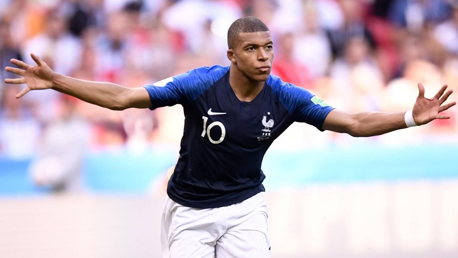 
                <strong>Kylian Mbappe (Paris St. Germain)</strong><br>
                
              