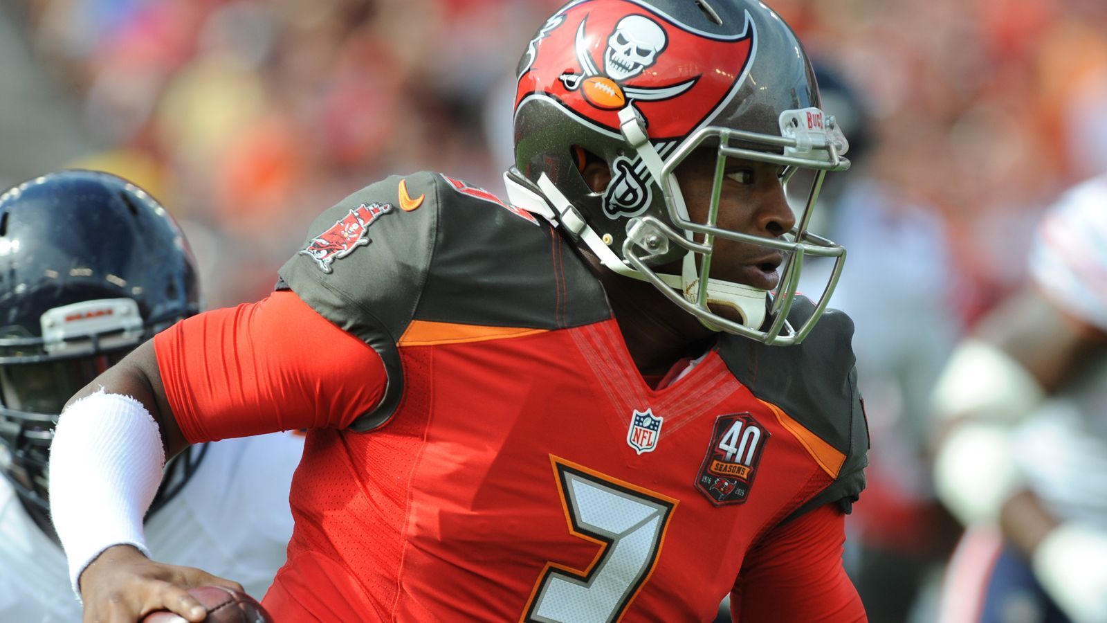 
                <strong>Jameis Winston (Tampa Bay Buccaneers, 2015)</strong><br>
                Startete bei den Buccaneers sogleich durch, übernahm als Starter und blieb es die ganze Saison 2015. Ist es aktuell auch noch.
              