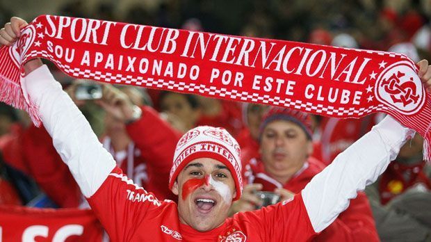 
                <strong>Platz 10: SC Internacional - 100.135 Mitglieder (Brasilien)</strong><br>
                Auf Rang zehn liegt der einzige brasilianische Verein in den Top-Ten der größten Klubs der Welt. Der SC Internacional aus der brasilianischen Millionenstadt Porto Alegre liegt damit vor weltberühmten Klubs wie dem FC Santos.
              