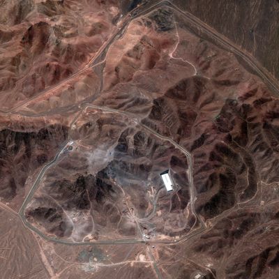 Der Iran soll bereits wieder an der von den USA bombardierten Atomanlage Fordo arbeiten.