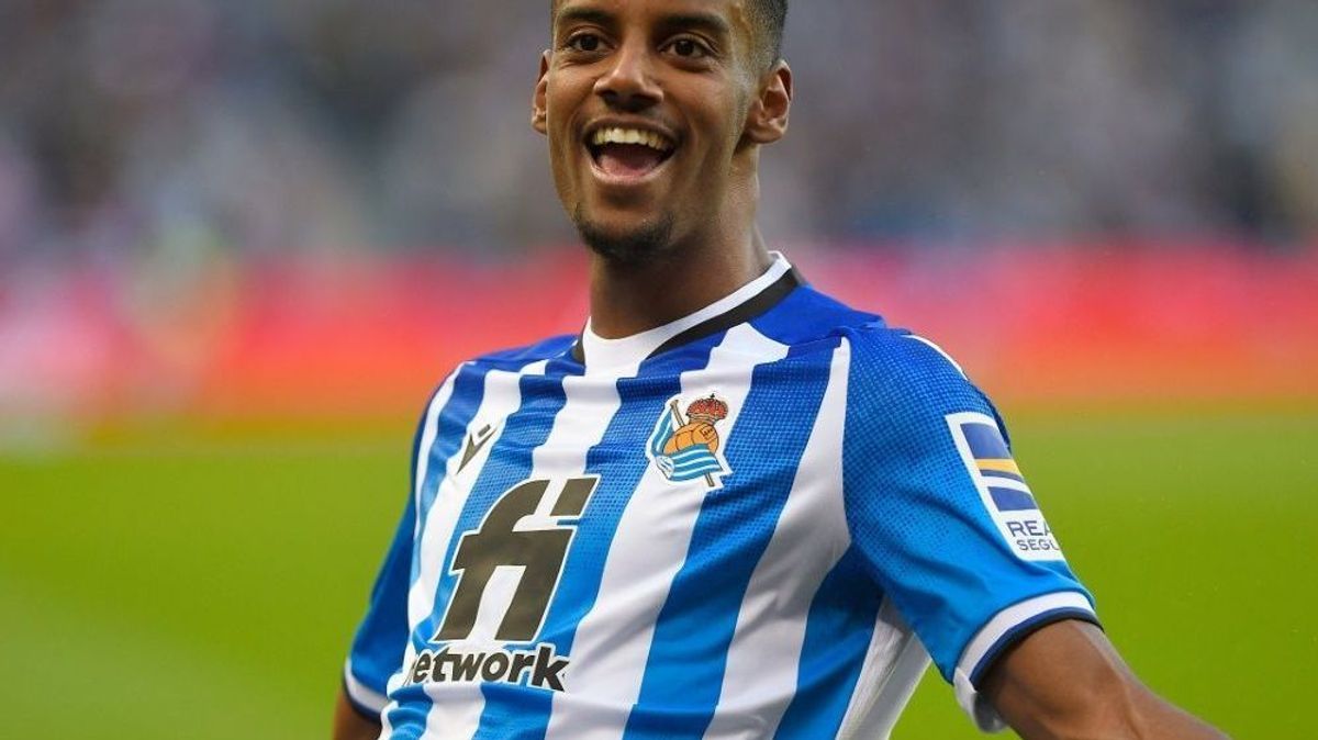 Alexander Isak steht vor einem Wechsel nach England