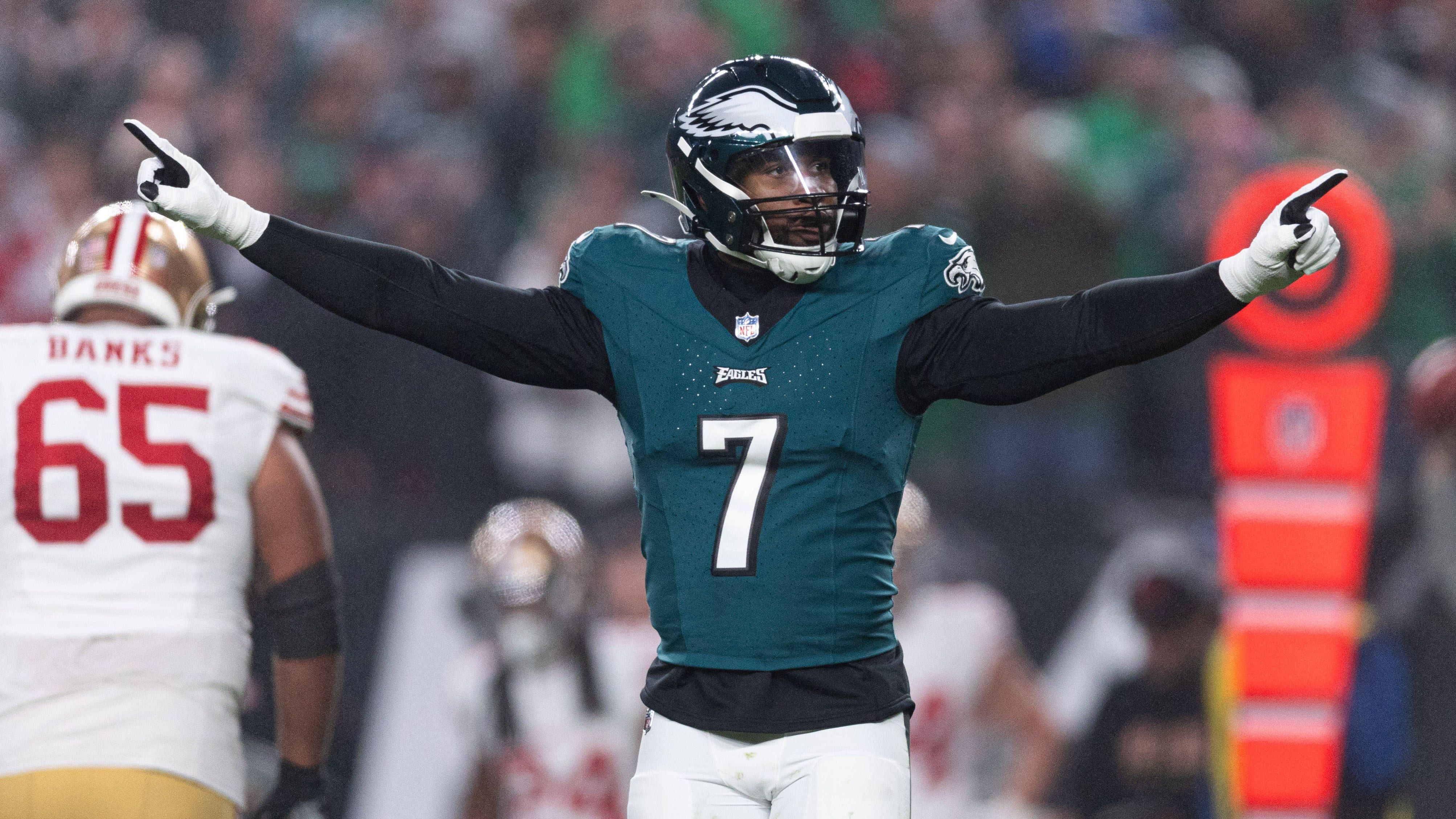<strong>Haason Reddick (New York Jets)</strong><br>Reddick pocht allerdings bei seinem neuen Arbeitgeber auf eine frühzeitige Anpassung dieses Kontrakts. Der ehemalige Erstrunden-Pick nimmt deshalb aktuell nicht am Training teil (mehr dazu: <a href="https://www.ran.de/sports/american-football/nfl/news/nfl-new-york-jets-vorerst-ohne-haason-reddick-der-neuzugang-koennte-bereits-streiken-387601"><em>hier</em></a>).&nbsp;