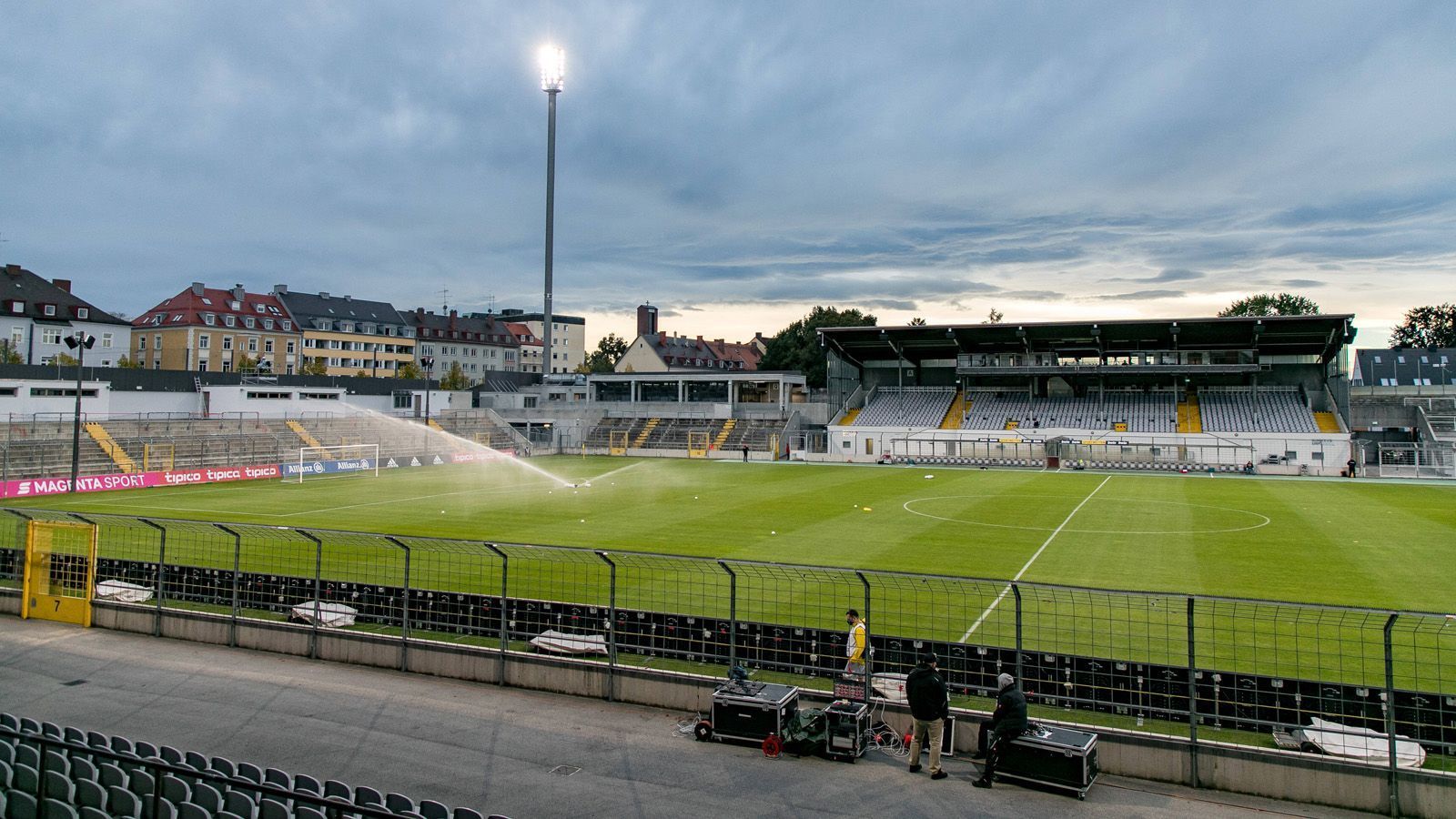 
                <strong>Türkgücü München – Union Berlin</strong><br>
                Anstoß: Sonntag, 8. August 2021, 15:30 UhrStadion: Stadion an der Grünwalder StraßeZuschauer erlaubt: 3.500
              