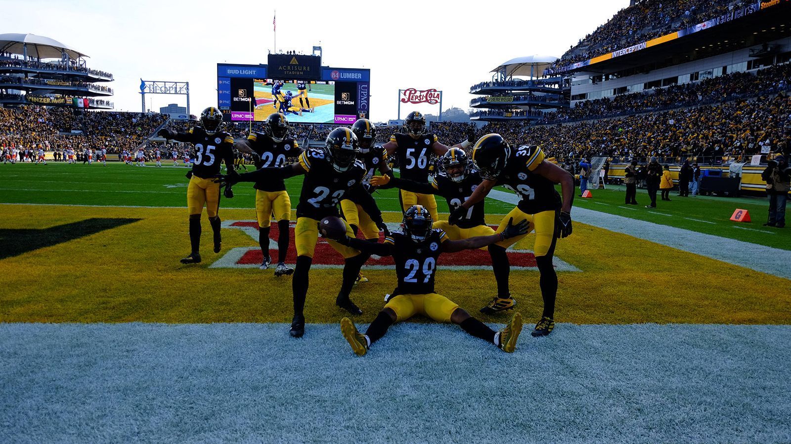 
                <strong>Platz 25: Pittsburgh Steelers</strong><br>
                Gegnerbilanz im Jahr 2022: 134-151-2prozentualer Anteil der Siege der Gegner: 
              