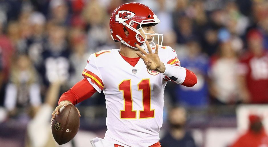 
                <strong>Quarterback-Rating</strong><br>
                Mit 148,6 gelang Alex Smith zudem ein überragendes Quarterback-Rating. Eigentlich unfassbar, dass er das in seiner Karriere bereits einmal übertroffen hat. Beim 56:31-Sieg gegen die Raiders 2013 schaffte er das perfekte Rating von 158,3.
              