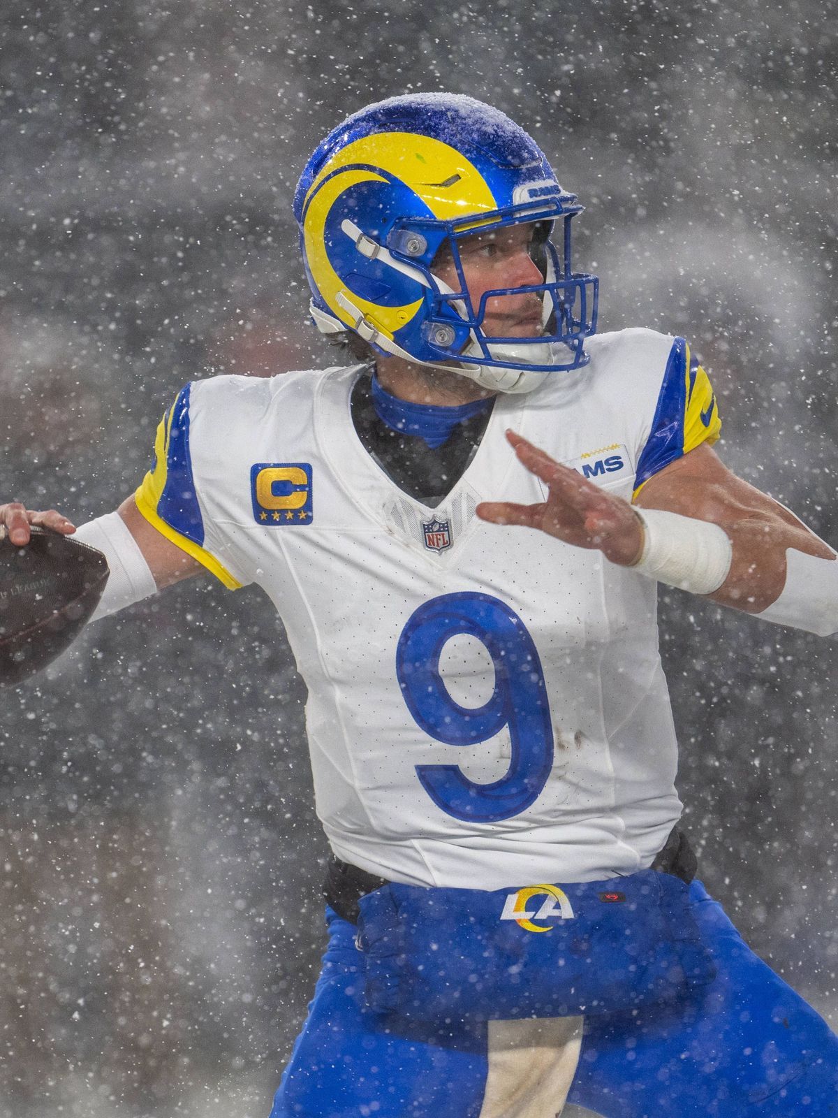 PHILADELPHIA, PA - JANUARY 19: Los Angeles Rams quarterback Matthew Stafford (9) throws the ball during the NFC Divisional Playoff game between the Philadelphia Eagles and the Los Angeles Rams on J...