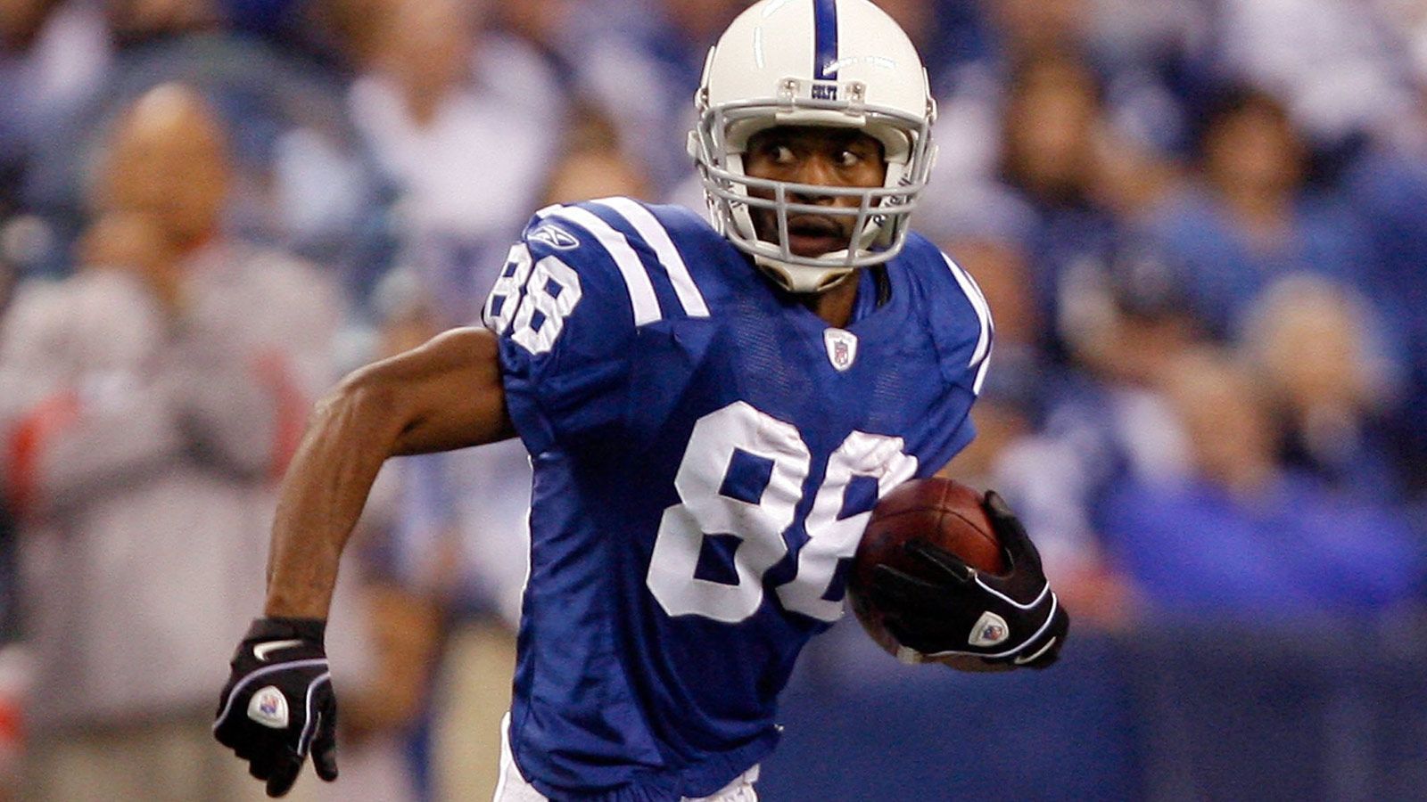 
                <strong>Platz 9: Marvin Harrison</strong><br>
                14.580 Receiving Yards von 1996 bis 2008Wide ReceiverIndianapolis Colts
              