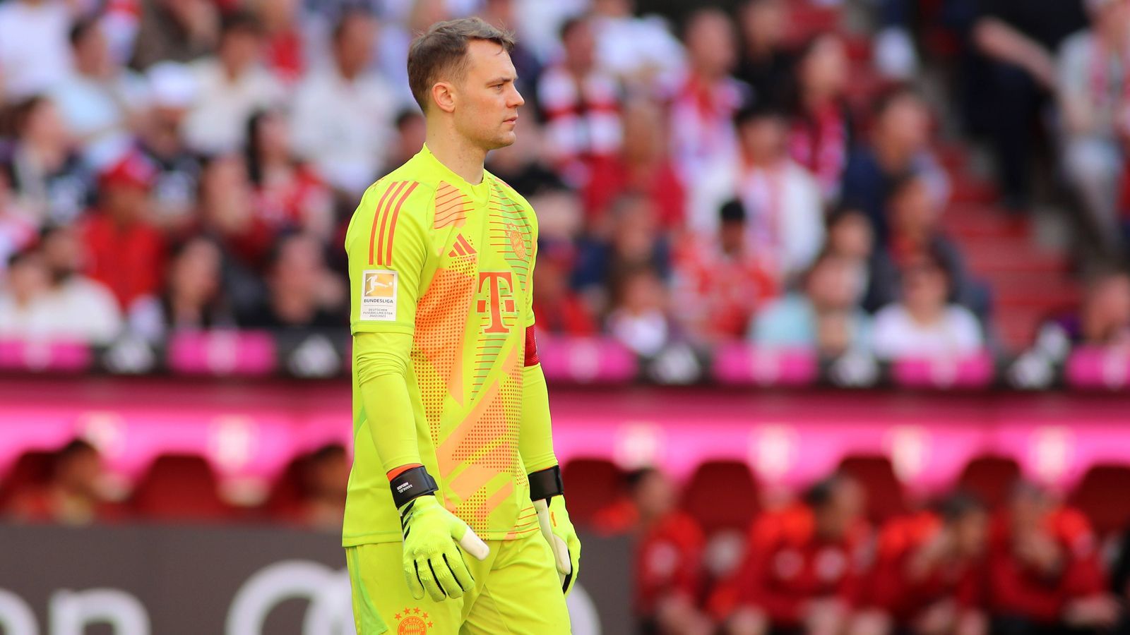 <strong>Manuel Neuer</strong><br>Der Kapitän feiert seinen 500. Bundesliga-Einsatz, was bisher nur drei andere Keeper in der Bundesliga-Historie erreicht haben. Verlebt ein geruhsames Jubiläum und muss sich mit Aufwärmübungen fit halten. Muss nur einmal bei einem Distanzschuss von Wimmer eingreifen (22.). Macht nach 73 Minuten Platz für Ersatzmann Peretz. <strong><em>ran</em>-Note: 3</strong>