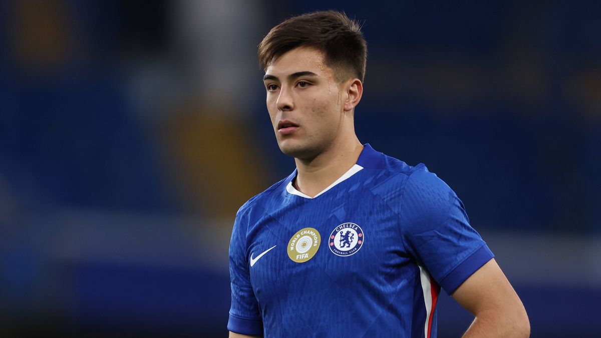 London, England, 8th August 2025. Aaron Anselmino of Chelsea during the Chelsea vs Bayer Leverkusen Pre Season Friendly match at Stamford Bridge, London. Picture credit should read: Paul Terry Spor...