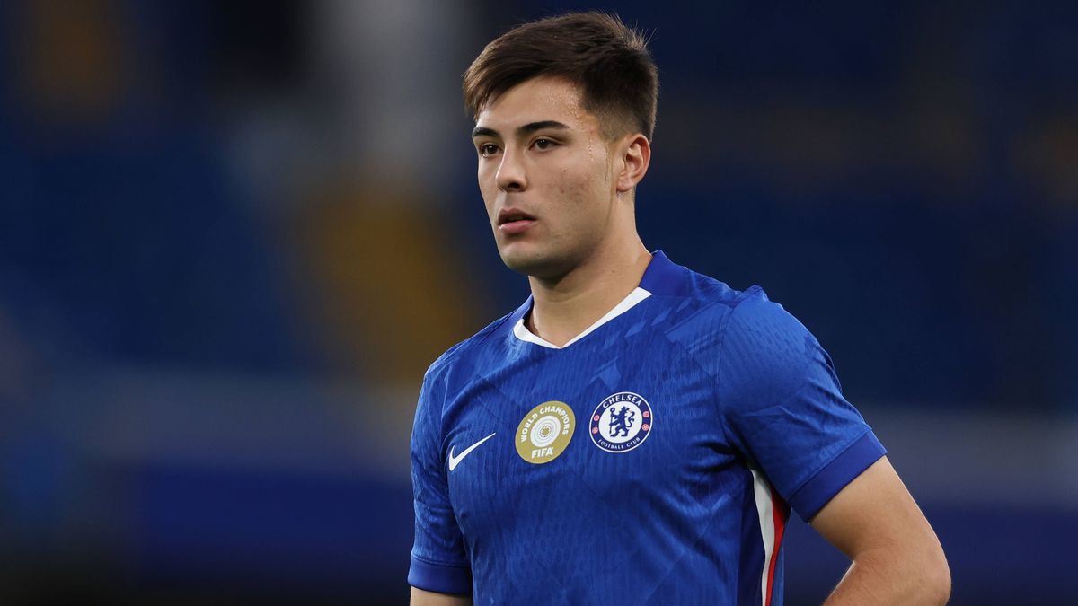 London, England, 8th August 2025. Aaron Anselmino of Chelsea during the Chelsea vs Bayer Leverkusen Pre Season Friendly match at Stamford Bridge, London. Picture credit should read: Paul Terry Spor...