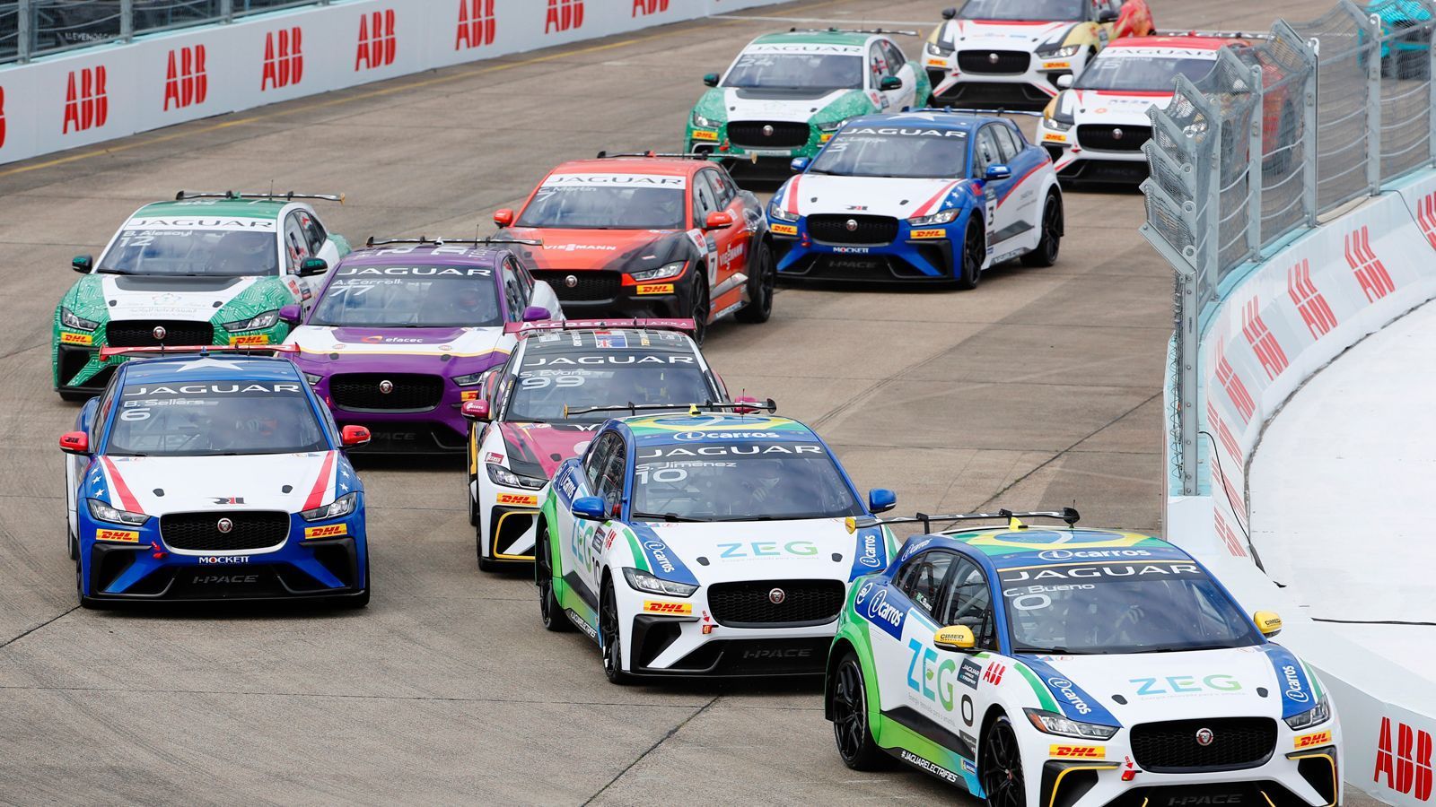 
                <strong>Termine und Strecken: Das ist der Rennkalender der Jaguar I-PACE eTrophy</strong><br>
                Die Jaguar I-PACE eTrophy absolviert 2019/20 ihre zweite Saison im Rahmen der Formel E. ran.de zeigt alle Termine und Locations.
              