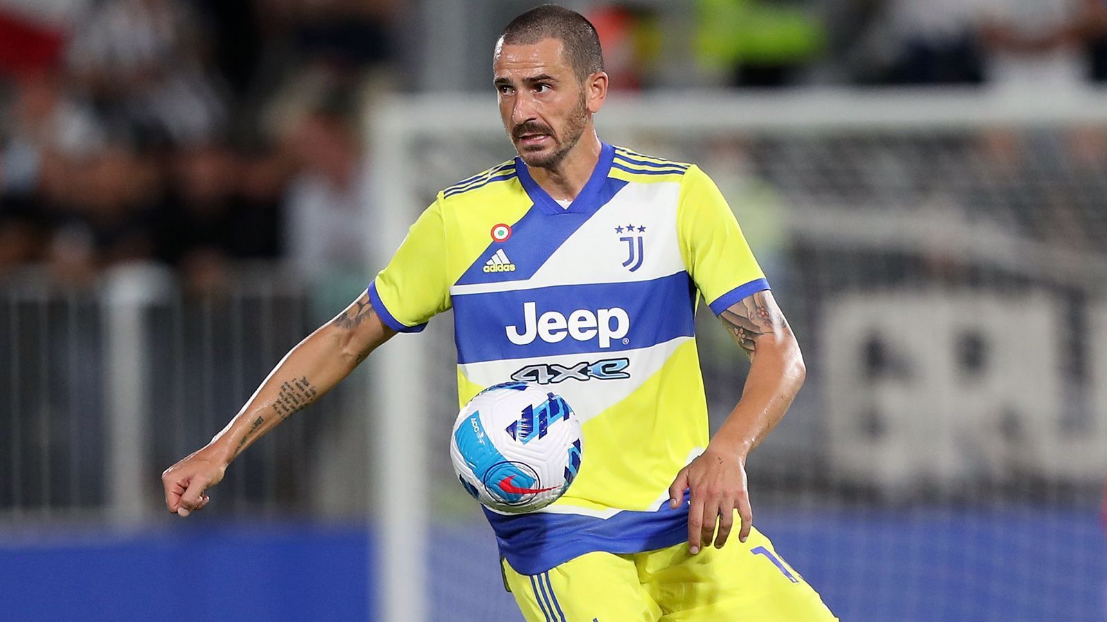 
                <strong>Leonardo Bonucci (Juventus Turin)</strong><br>
                Position: Innenverteidiger - Alter: 34 Jahre -Nationalität: Italien
              