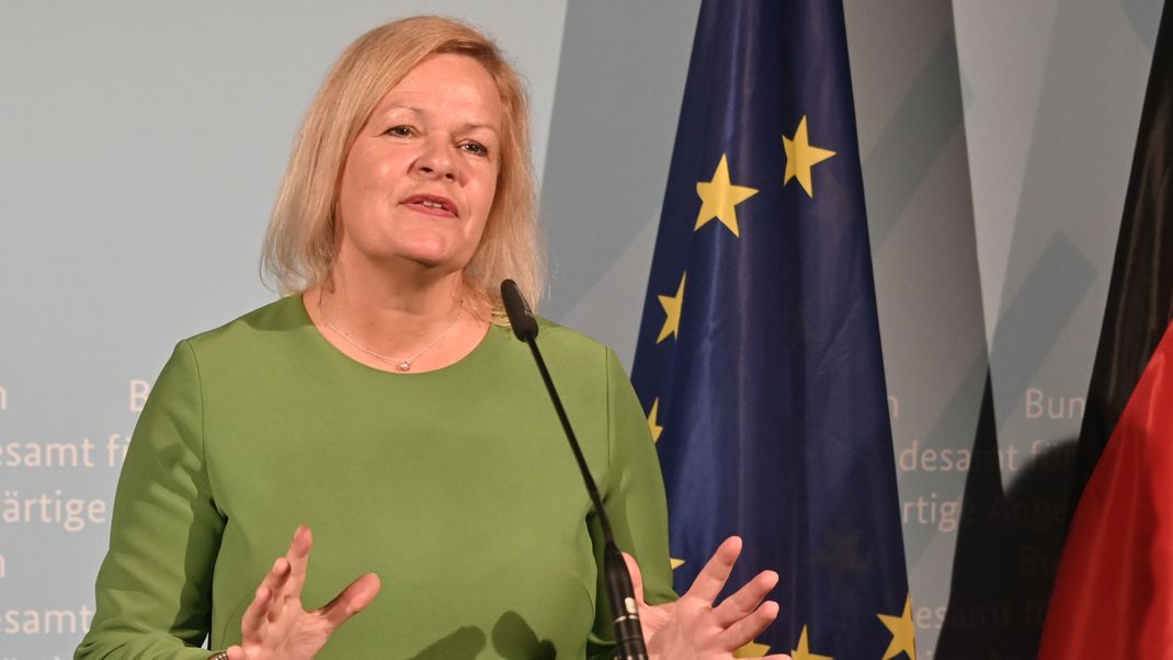 Innenministerin Nancy Faeser (SPD) sieht Deutschland in einem "Wettbewerb um die besten Köpfe".