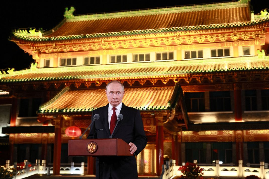 Bundeskanzler Merz hatte Russlands Präsidenten Putin (Bild) als den "vielleicht schwersten Kriegsverbrecher" unserer Zeit bezeichnet. Dafür erntet er Kritik.