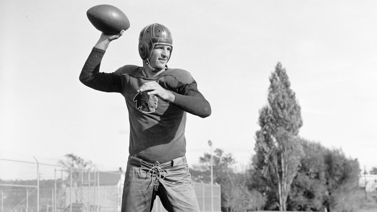 
                <strong>Washington Football Team</strong><br>
                Sammy Baugh (187 Touchdown-Pässe)
              