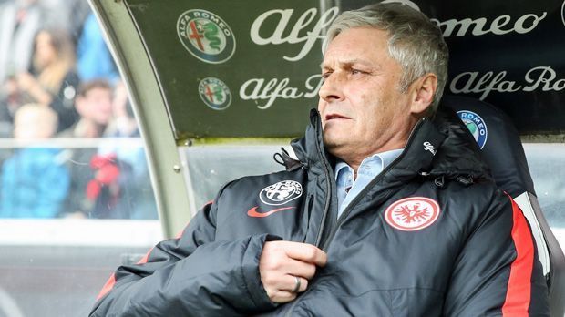 
                <strong>Armin Veh (Eintracht Frankfurt)</strong><br>
                Armin Veh (Eintracht Frankfurt): Er war der bislang letzte Trainer, der seinen Platz räumen musste. Die zweite Ära von Veh bei den Hessen dauerte gerade einmal 25 Bundesliga-Spiele lang. Ein 1:1 im Heimspiel gegen Aufsteiger Ingolstadt war der letzte Arbeitstag des 55-Jährigen bei der Eintracht.
              