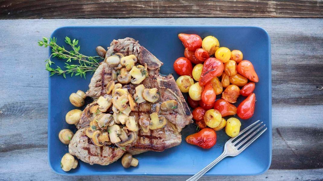 Wir verraten dir, wieso die Paleo-Diät doch nicht so gesund ist.&nbsp;