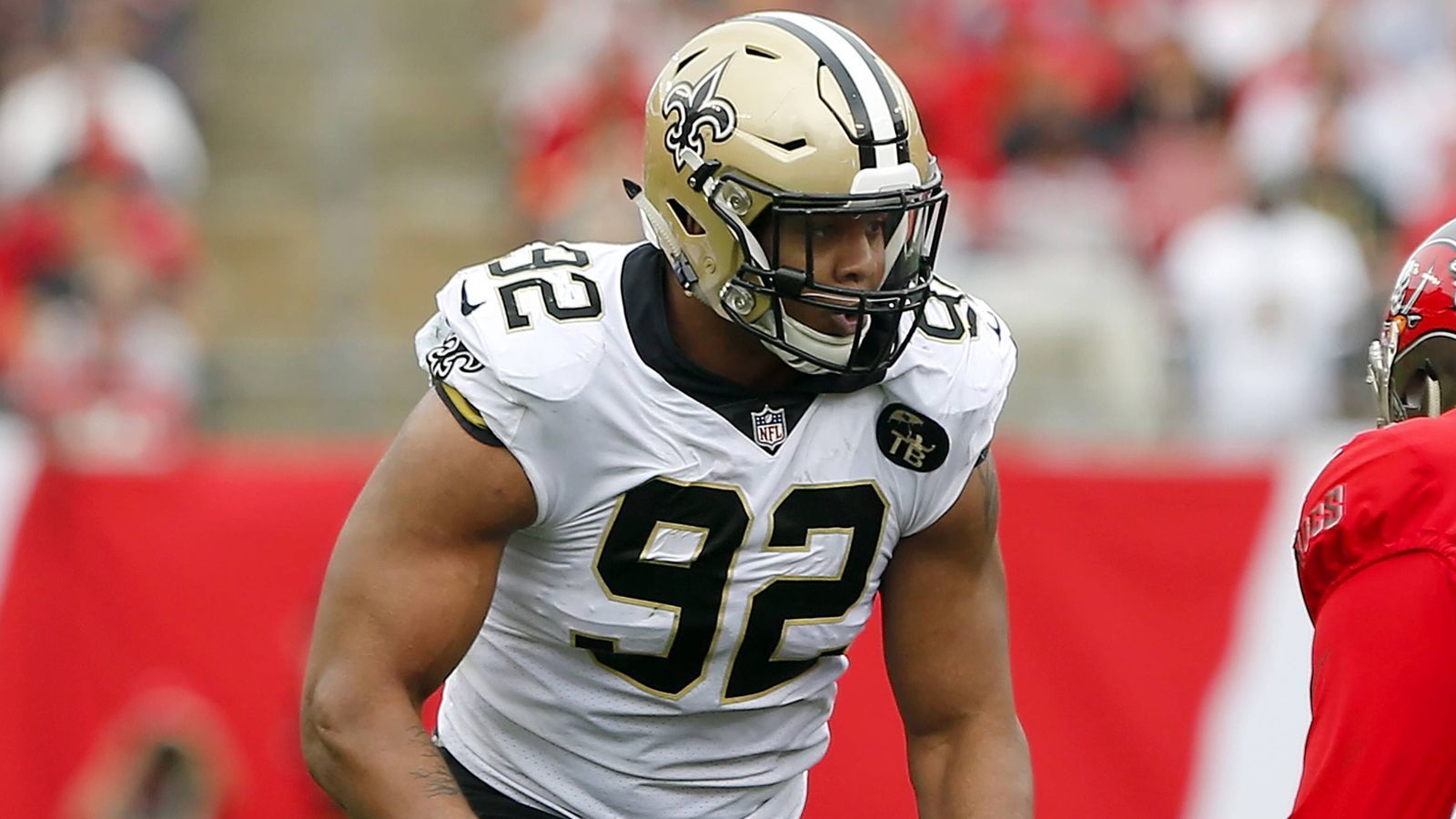 
                <strong>Pick 14: Marcus Davenport (Defensive End, New Orleans Saints)</strong><br>
                Die New Orleans Saints hatten sich extra hochgetradet, um Marcus Davenport an Position 14 auszuwählen. Der Defensive End hatte 13 Einsätze, allerdings nie als Starter. Er kam auf insgesamt 22 Tackles und 4,5 Sacks. Er hat also sehr gute Ansätze gezeigt. Ob er dem hohen Einsatz der Saints wert ist, steht allerdings auf einem anderen Blatt. ran-Note: 3
              