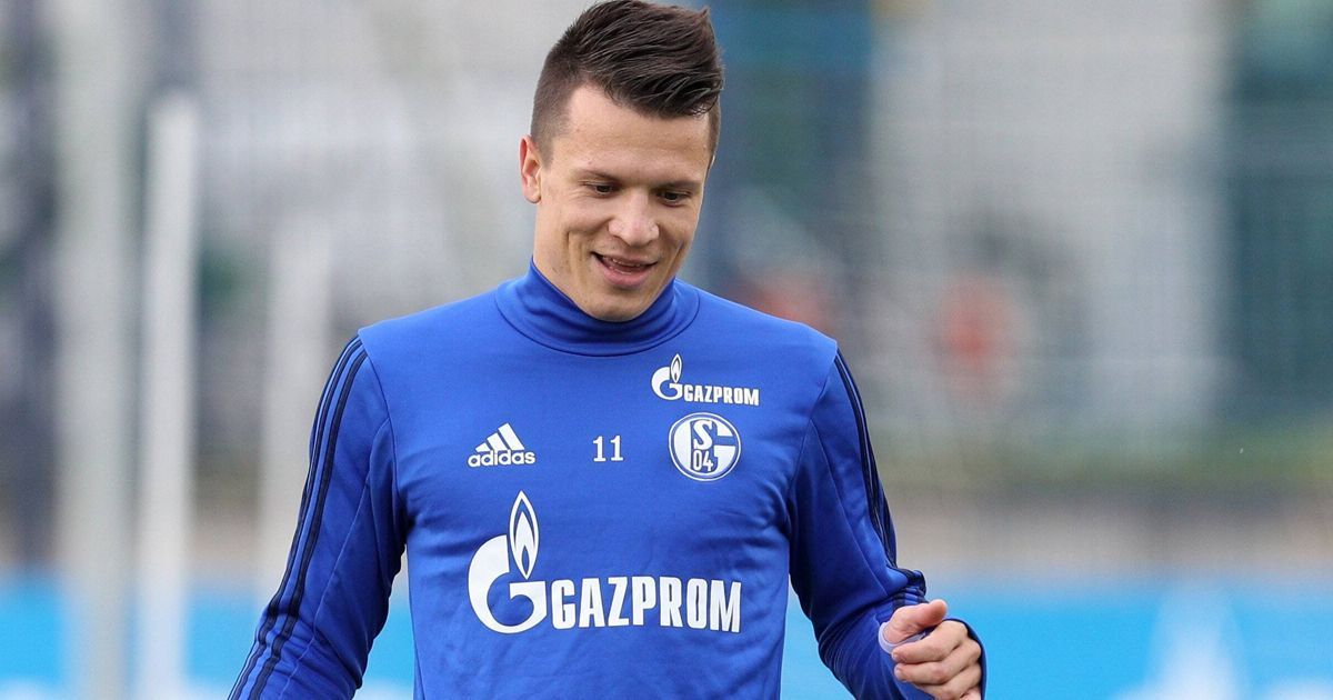 
                <strong>Yevhen Konoplyanka (FC Schalke 04)</strong><br>
                Yevhen Konoplyanka (FC Schalke 04): Bringt mit seiner Einwechslung zur zweiten Halbzeit ein wenig mehr Geschwindigkeit in das Schalker Offensivspiel. Zeigt seinen Speed beispielsweise bei einem starken Dribbling in der 57. Minute, doch der Schweizer schießt am Pfosten vorbei. ran-Note: 2
              