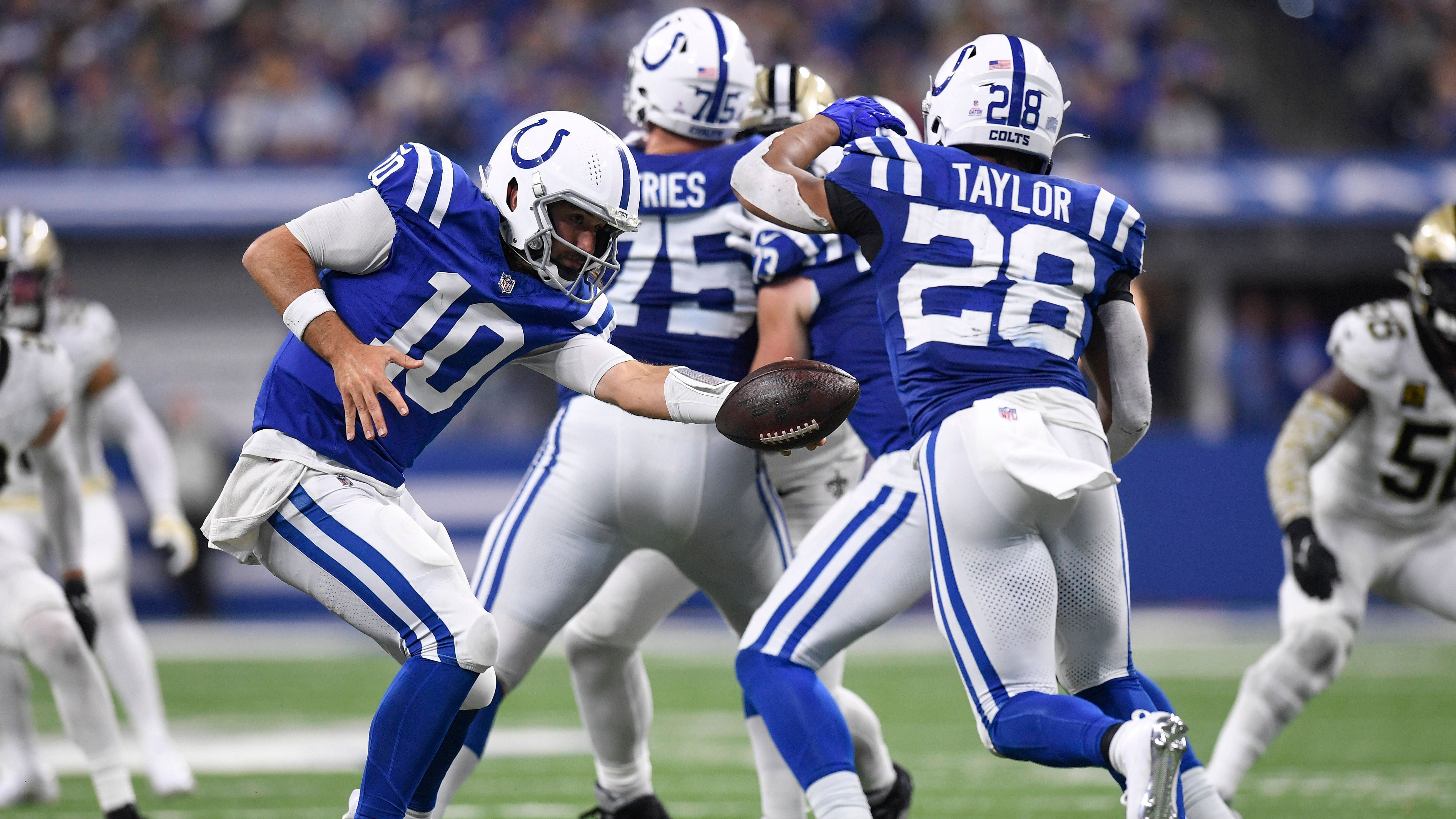 <strong>Platz 13: Indianapolis Colts (Vorwoche: 14)</strong><br>Es ist wirklich beeindruckend, wie die Indianapolis Colts es schaffen, vier Siege am Stück zu holen, ohne dass großartig über sie gesprochen wird. Der 31:28-Sieg gegen nur bedingt konkurrenzfähige Tennessee Titans war zwar keine Machtdemonstration, aber Sieg ist Sieg. Deshalb geht es eine Position nach oben.