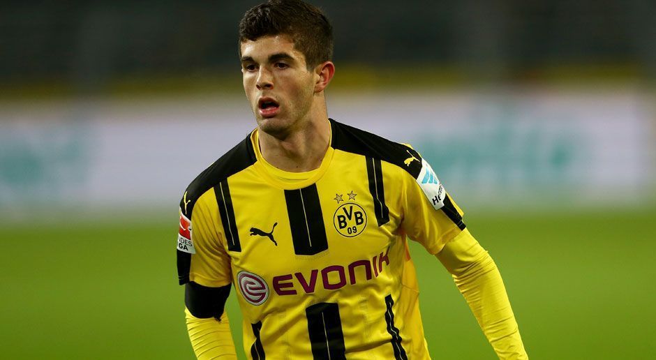 
                <strong>Christian Pulisic</strong><br>
                Christian Pulisic: Kommt kurz vor der Pause für den angeschlagenen Reus. Wer sich auf Bayer-Seite deswegen etwas entspannt hat, wird enttäuscht: Pulisic ist ähnlich umtriebig wie Reus zuvor und sucht den direkten Weg zum Tor. Eiskalt beim 4:2. ran-Note: 2
              