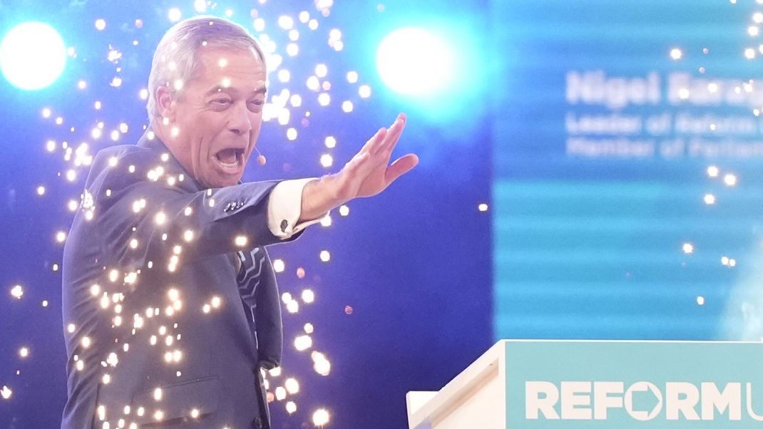 Farage wird von seinen Anhängern gefeiert wie ein Star.