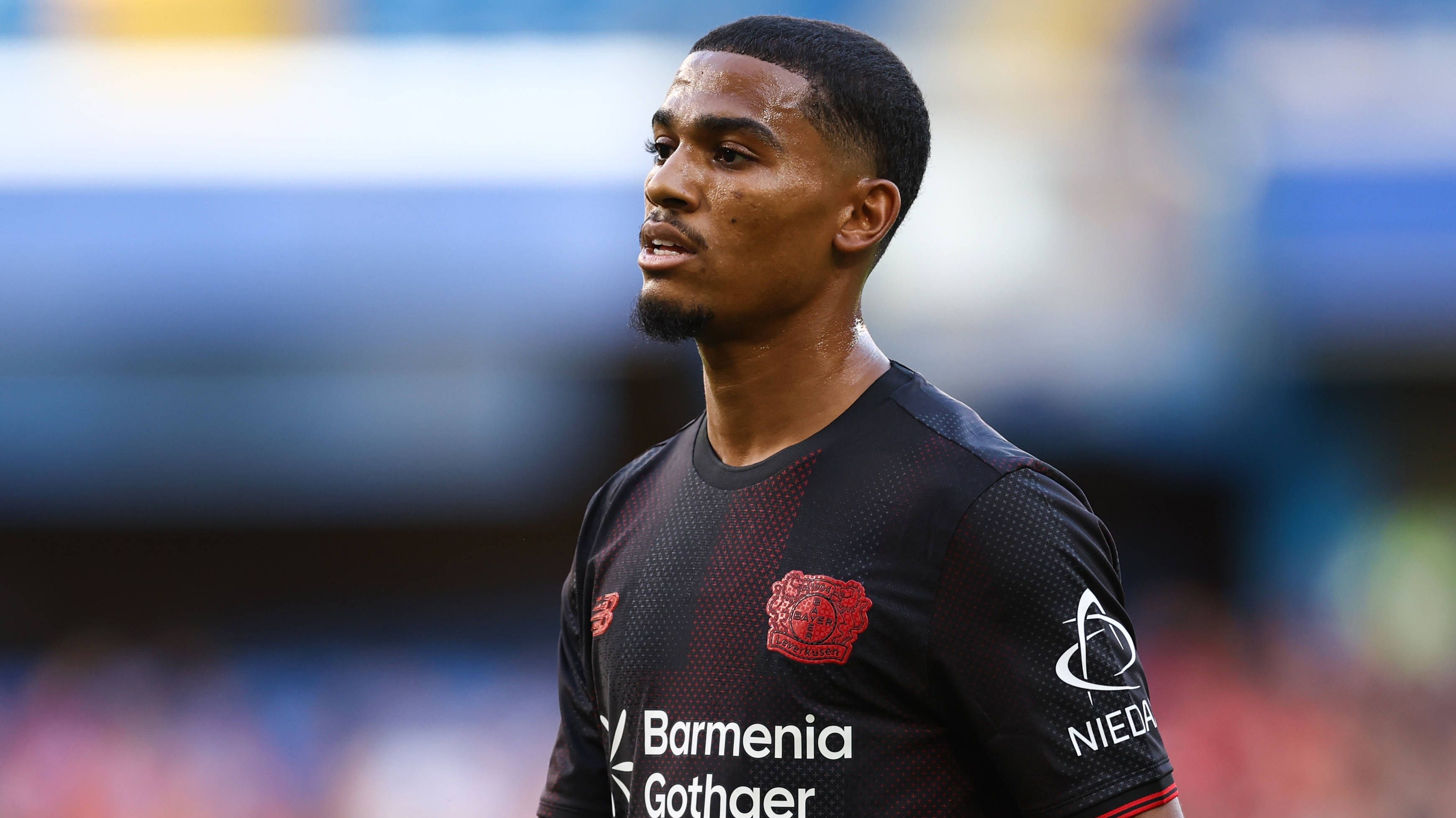 <em><strong>Amine Adli (Bayer 04 Leverkusen)</strong><br>Der Ausverkauf bei Bayer Leverkusen ist noch nicht beendet: Nach Jonathan Tah, Florian Wirtz, Granit Xhaka, Lukas Hradecky und Jeremie Frimpong steht nun auch Amine Adli vor einem Wechsel. Wie der "kicker" berichtet, soll der AFC Bournemouth rund 30 Millionen Euro für den Linksfuß bieten, der unter Neu-Trainer Erik ten Hag nicht auf seiner Wunschposition zum Einsatz kommt. Mit Ernest Opoku hat die Werkself bereits potentiellen Ersatz verpflichtet.</em>