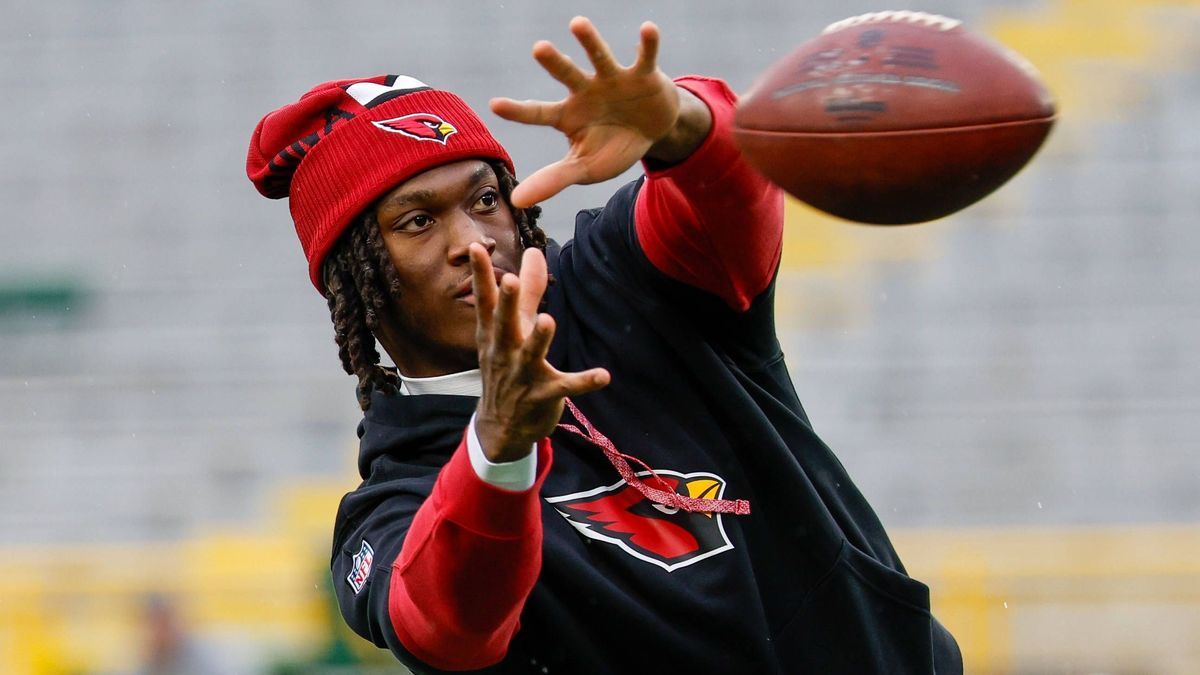 October 13, 2024: Arizona Cardinals wide receiver Marvin Harrison Jr. (18) warming up before the NFL, American Football Herren, USA football game between the Arizona Cardinals and the Green Bay Pac...