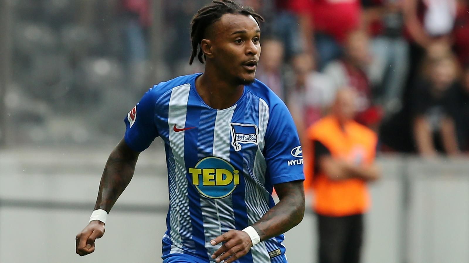 
                <strong>Hertha BSC</strong><br>
                Ausgaben: 11,5 Millionen EuroEinnahmen: 16,5 Millionen EuroTeuerster Zugang: Valentino Lazaro (RB Salzburg/6,5 Millionen Euro)
              