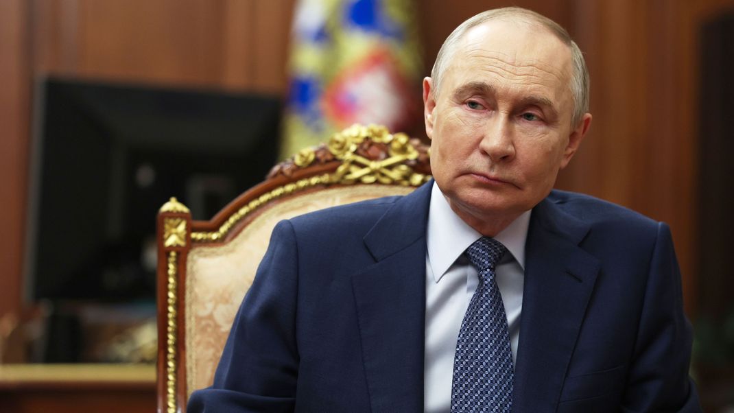 Russlands Machthaber Wladimir Putin während eines Treffens im Kreml